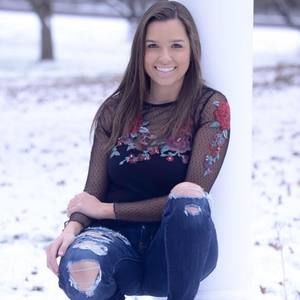 Meet your Posher, Alexandra